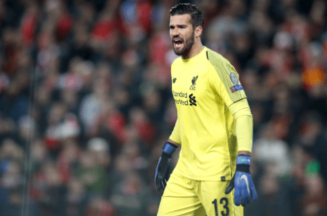  利物浦门将神扑零封曼城进攻  